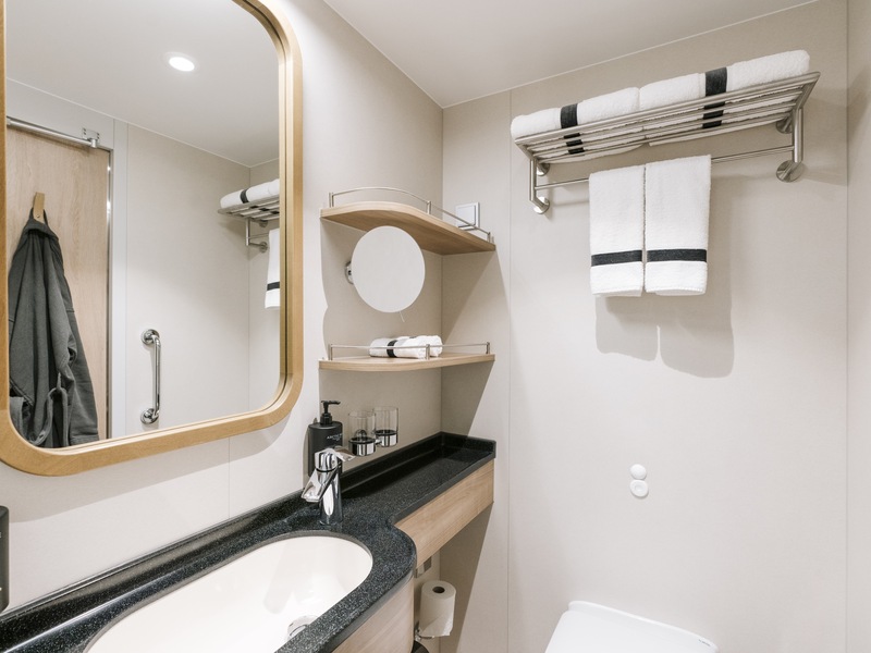 Arctic Superior | Outside cabin - Upper deck